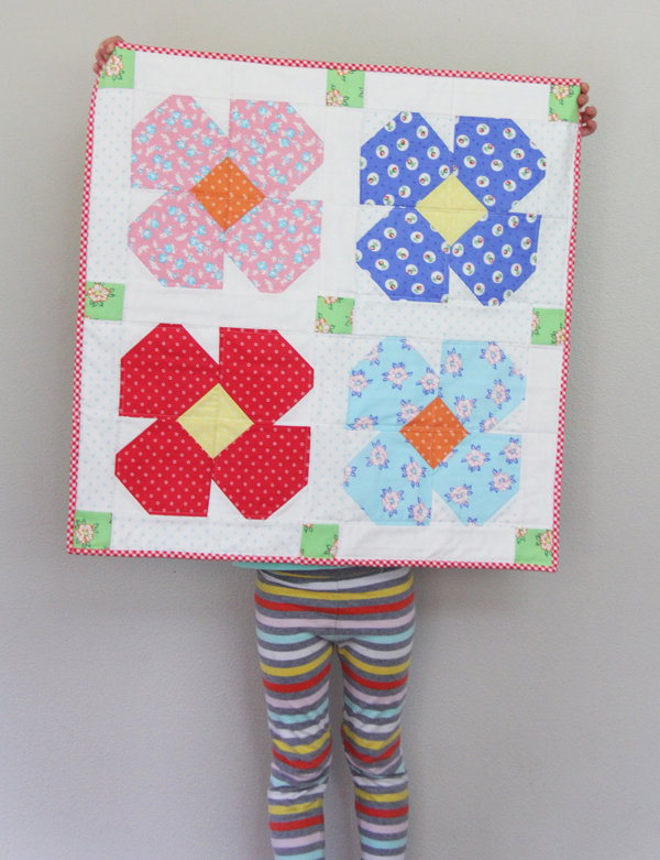 Free Floret Table Topper Pattern