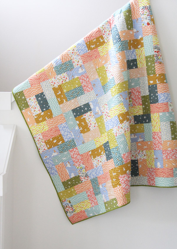 Fat Quarter Friday Quilt, easy beginner pattern for fat quarters